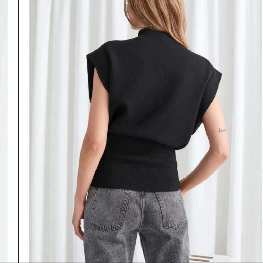 Stockholm Atelier & Other Stories Black Sleeveless Sculptural Knit Top New Sz M - Picture 3 of 7